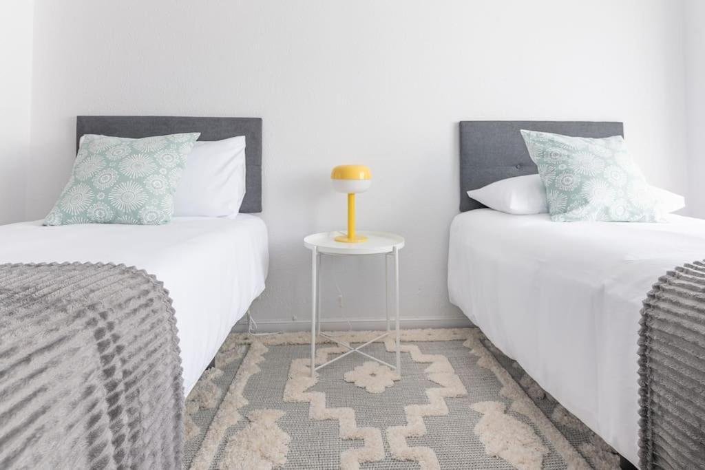 San Roman Apartment With Private Parking Santander Esterno foto