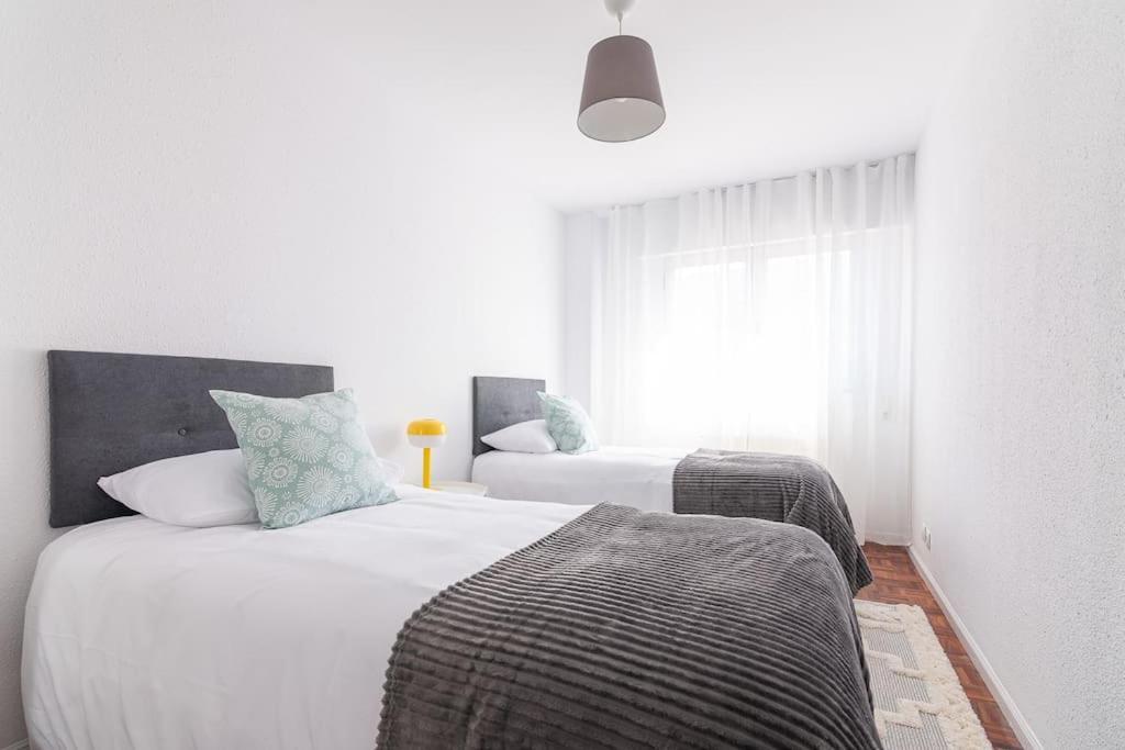 San Roman Apartment With Private Parking Santander Esterno foto