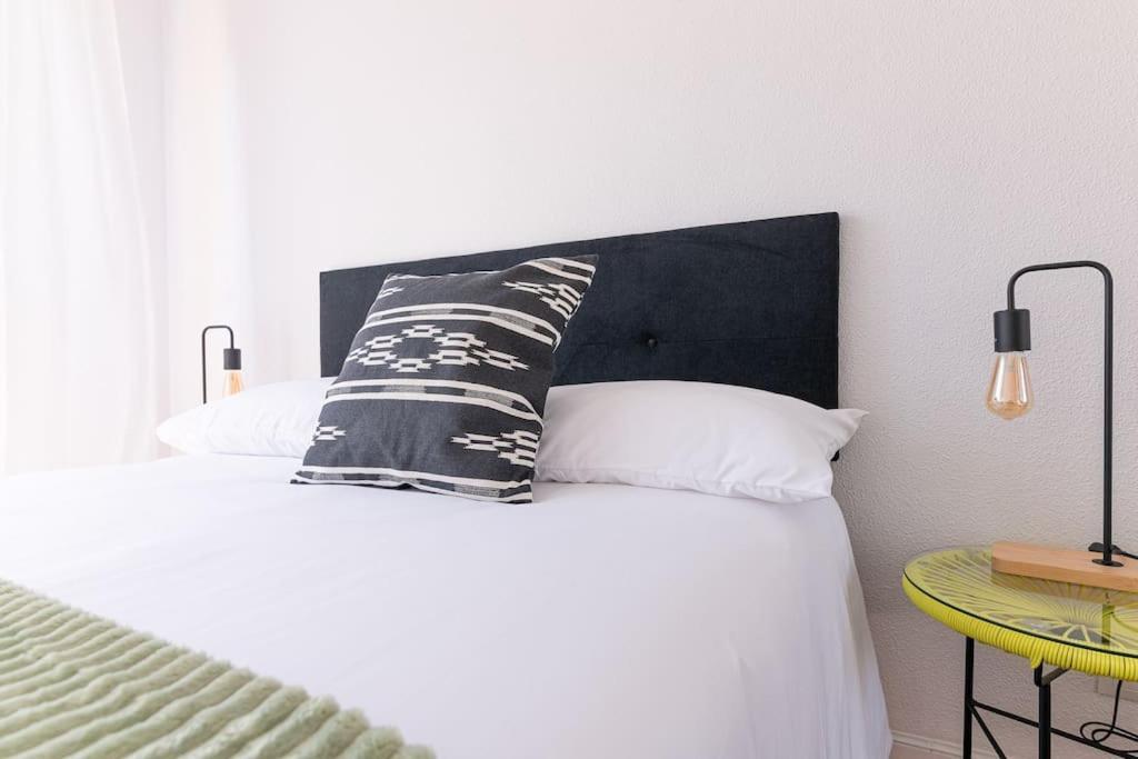 San Roman Apartment With Private Parking Santander Esterno foto