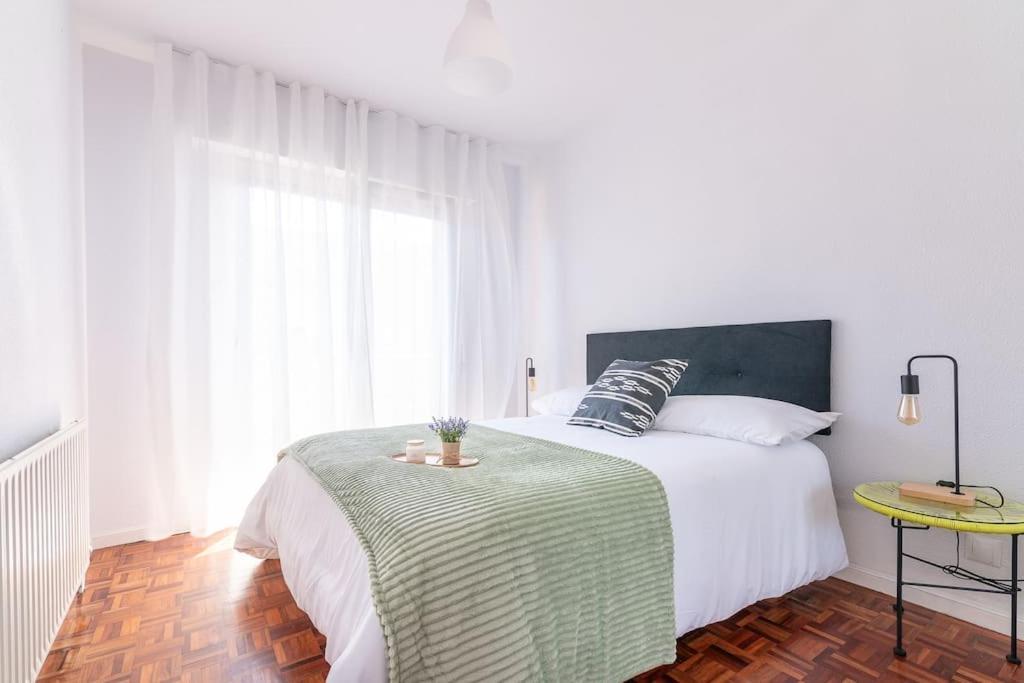 San Roman Apartment With Private Parking Santander Esterno foto