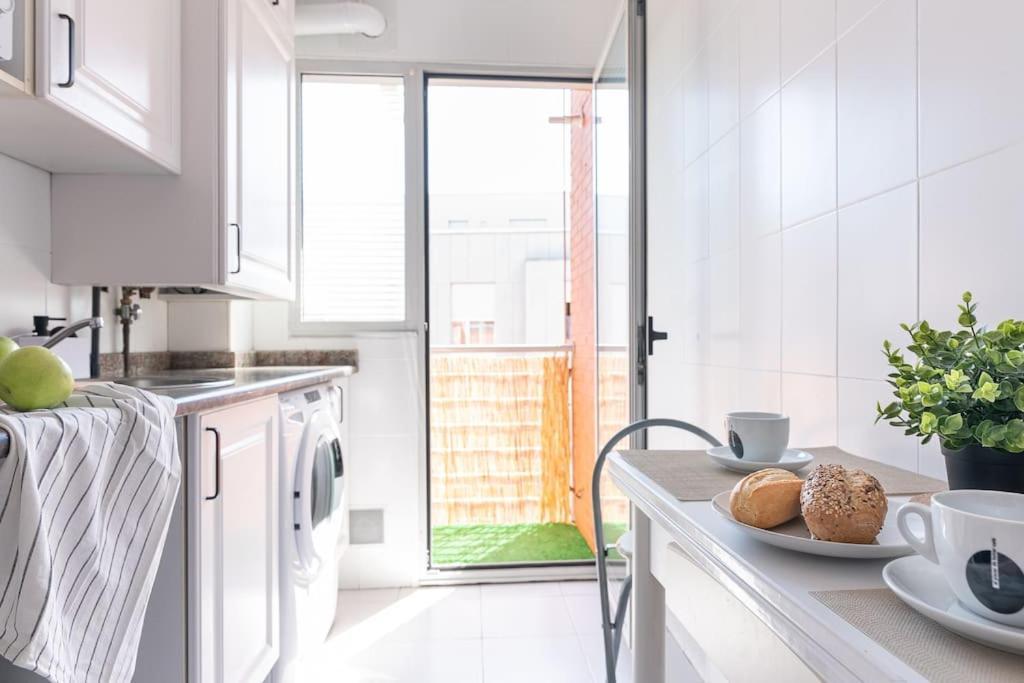 San Roman Apartment With Private Parking Santander Esterno foto